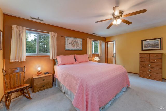 550 Baywood Ct, Ukiah, CA 95482