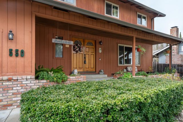 550 Baywood Ct, Ukiah, CA 95482