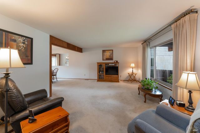 550 Baywood Ct, Ukiah, CA 95482