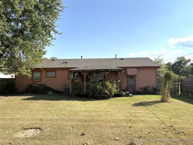 1411 E Denton Avenue, Sapulpa, OK 74066
