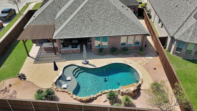 9921 Peninsula Point, Little Elm, TX 75068