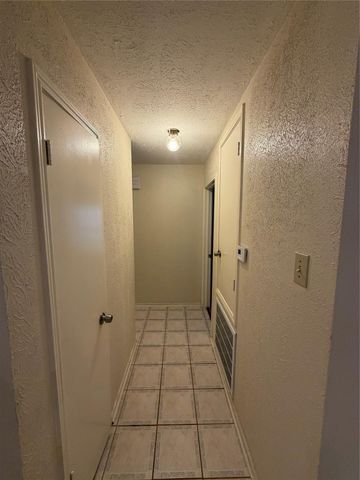 1423 Elkwood Drive, Missouri City, TX 77489