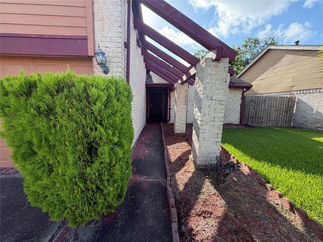 1423 Elkwood Drive, Missouri City, TX 77489