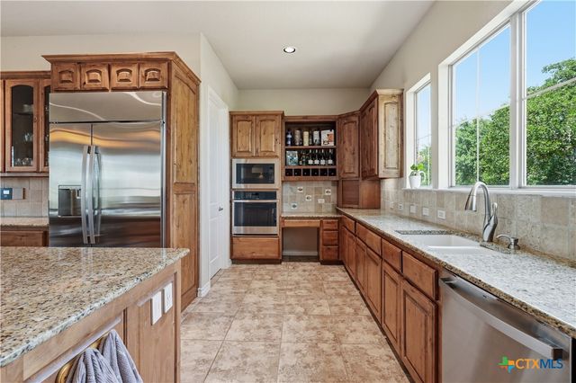 1280 Mystic Parkway, Spring Branch, TX 78070