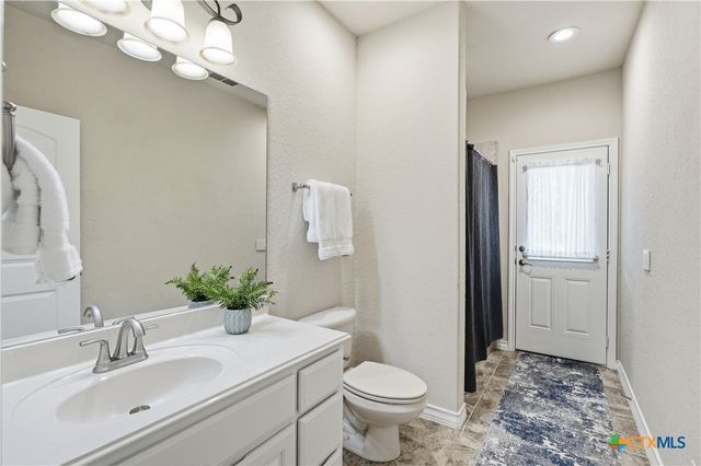 1280 Mystic Parkway, Spring Branch, TX 78070