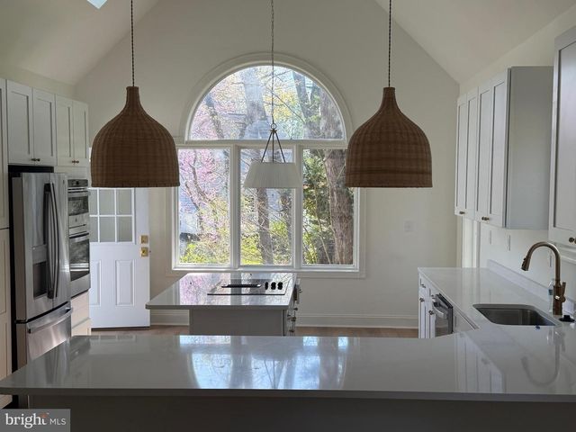 221 SPRING RACE CT, Annapolis, MD 21401