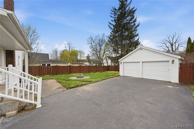 23 Lombardy Street, Lancaster, NY 14086