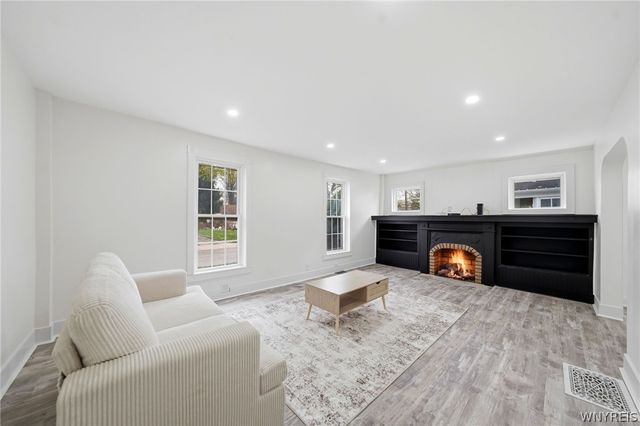 23 Lombardy Street, Lancaster, NY 14086