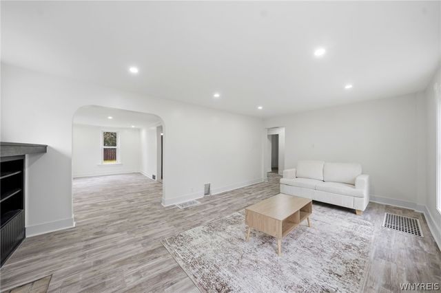 23 Lombardy Street, Lancaster, NY 14086