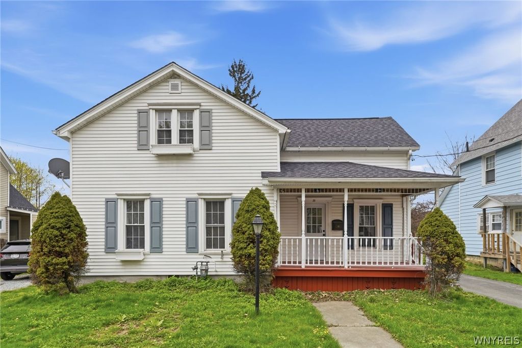23 Lombardy Street, Lancaster, NY 14086