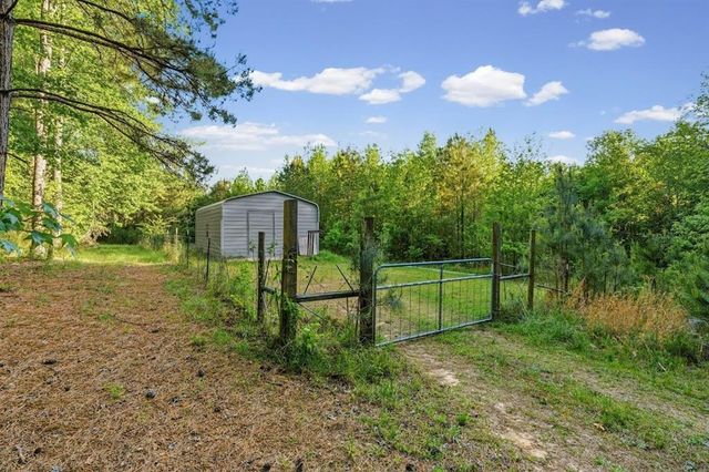 2239 Crossroads Church Road, Buchanan, GA 30113