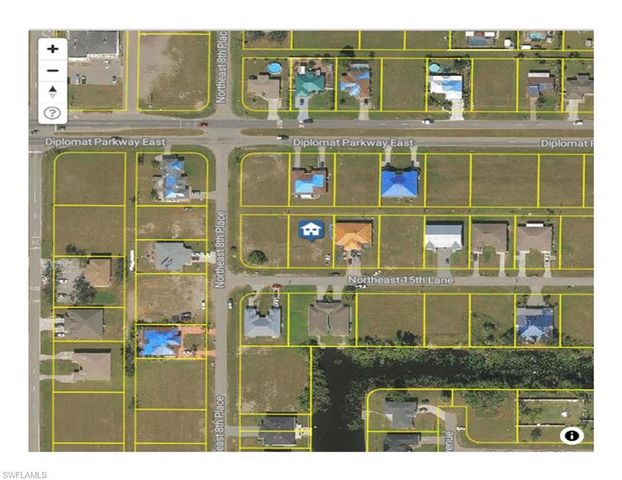 821 NE 15th LN, Cape Coral, FL 33909