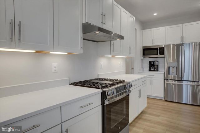 1585 SHANNON DR S, Greencastle, PA 17225