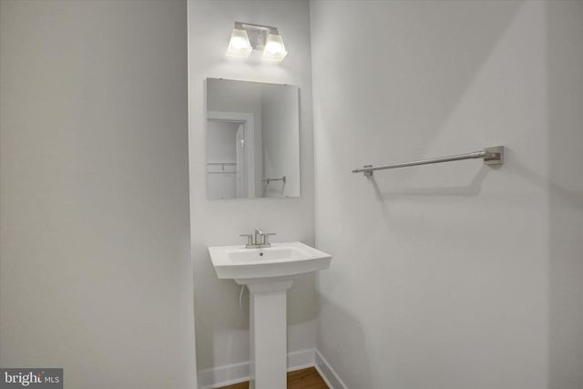 1585 SHANNON DR S, Greencastle, PA 17225