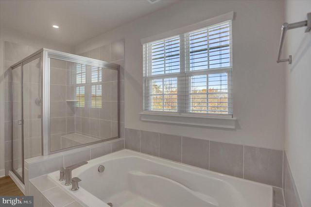 1585 SHANNON DR S, Greencastle, PA 17225