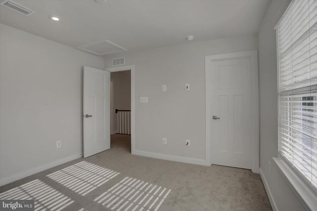 1585 SHANNON DR S, Greencastle, PA 17225