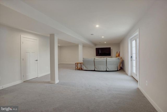 1585 SHANNON DR S, Greencastle, PA 17225