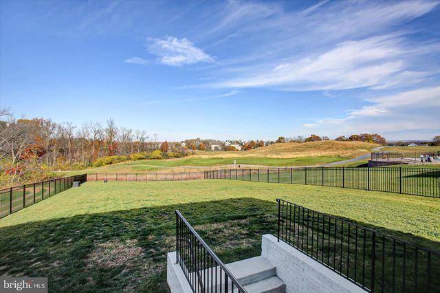 1585 SHANNON DR S, Greencastle, PA 17225