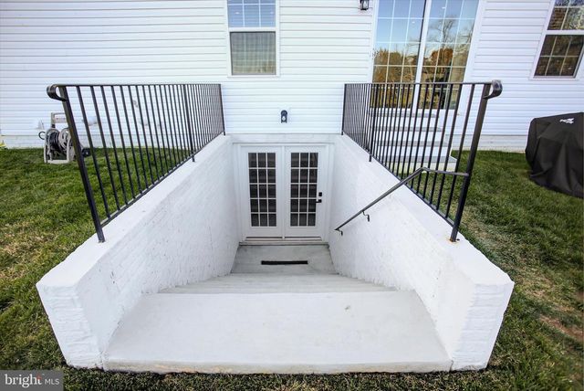 1585 SHANNON DR S, Greencastle, PA 17225