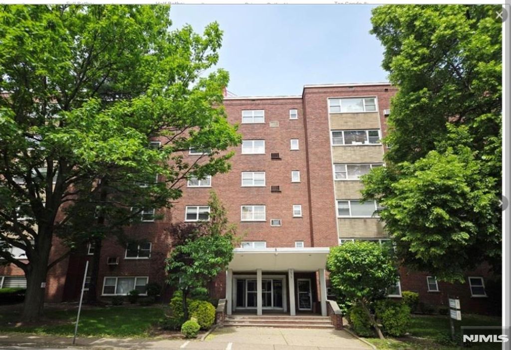 1575 Center Avenue 5F, Fort Lee, NJ 07024