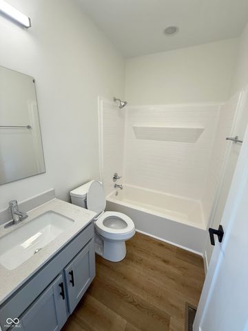 2609 E New York Street, Indianapolis, IN 46201