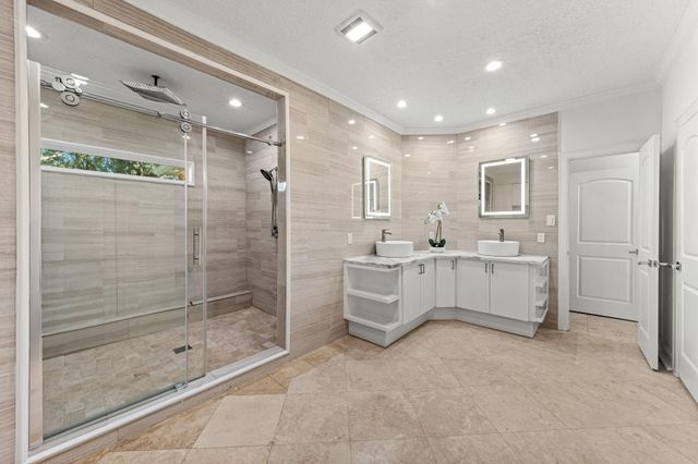 910 Cranberry Hill Court, Houston, TX 77079