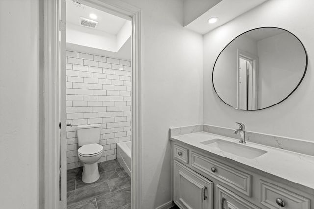 910 Cranberry Hill Court, Houston, TX 77079