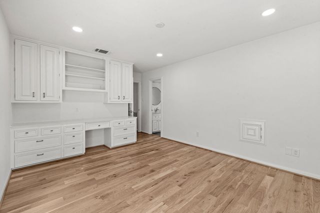 910 Cranberry Hill Court, Houston, TX 77079