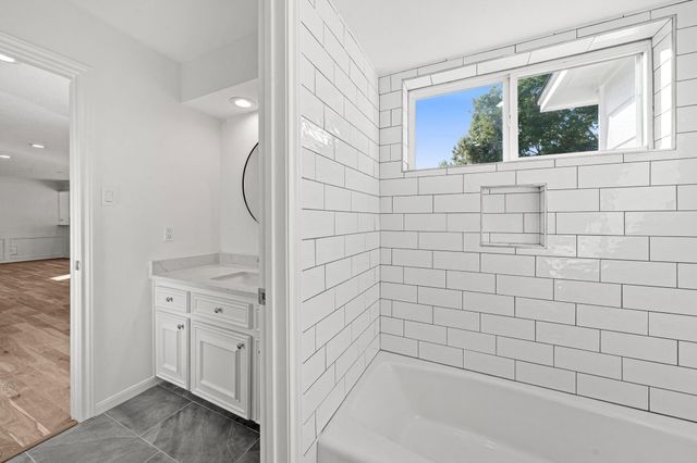 910 Cranberry Hill Court, Houston, TX 77079