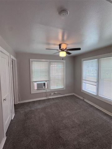 2613 Nettleton Street, Houston, TX 77004