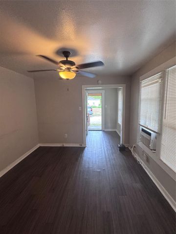 2613 Nettleton Street, Houston, TX 77004