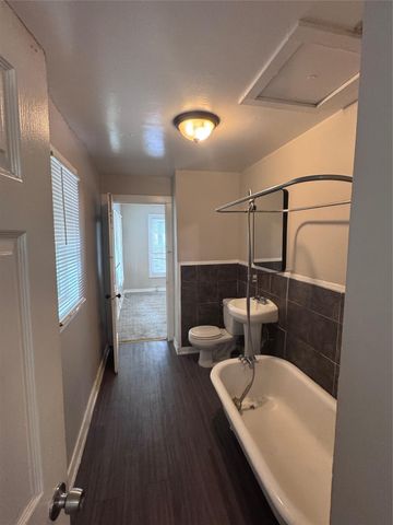 2613 Nettleton Street, Houston, TX 77004