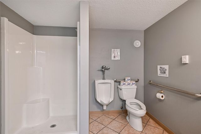 1402 18th Street SW, Cedar Rapids, IA 52404