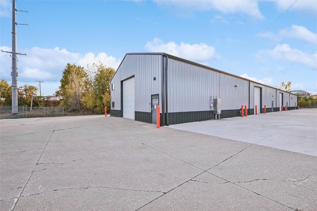 1402 18th Street SW, Cedar Rapids, IA 52404