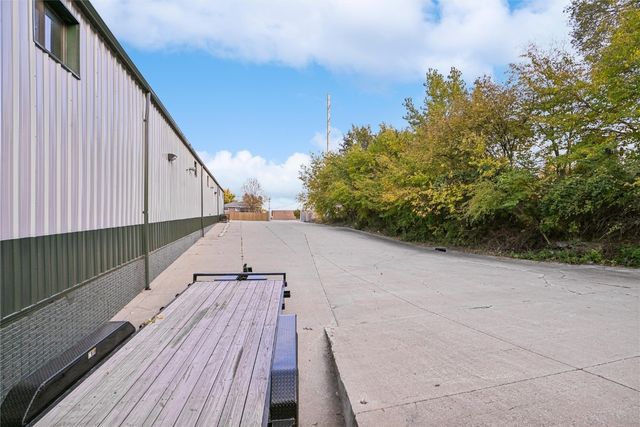 1402 18th Street SW, Cedar Rapids, IA 52404