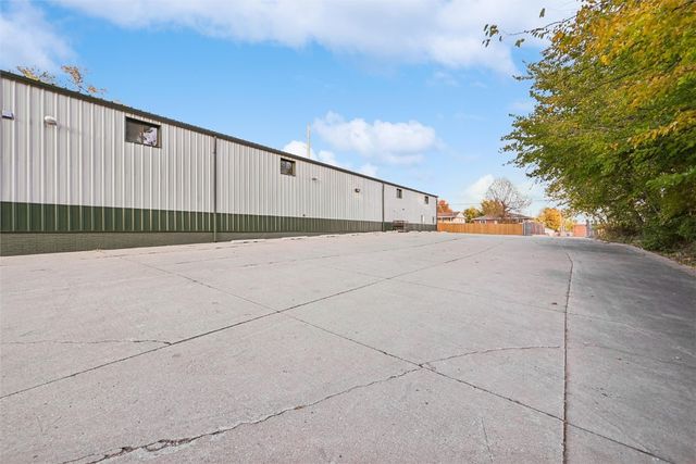 1402 18th Street SW, Cedar Rapids, IA 52404