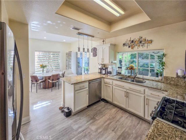 15810 Larkspur Street 106, Sylmar, CA 91342