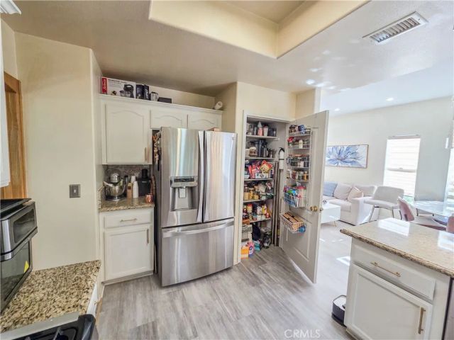 15810 Larkspur Street 106, Sylmar, CA 91342