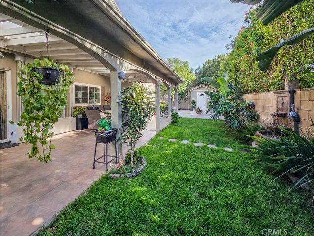 15810 Larkspur Street 106, Sylmar, CA 91342