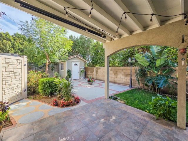 15810 Larkspur Street 106, Sylmar, CA 91342