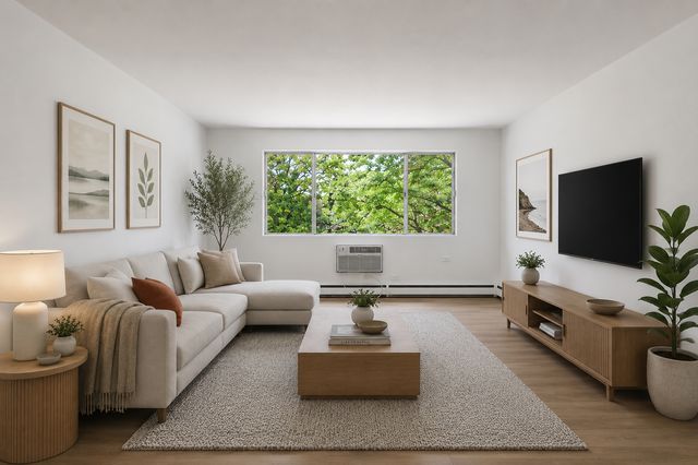 727 S Maple Avenue 302, Oak Park, IL 60304