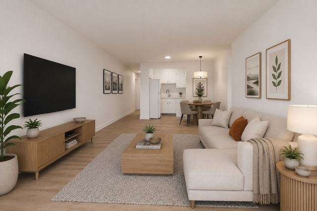 727 S Maple Avenue 302, Oak Park, IL 60304