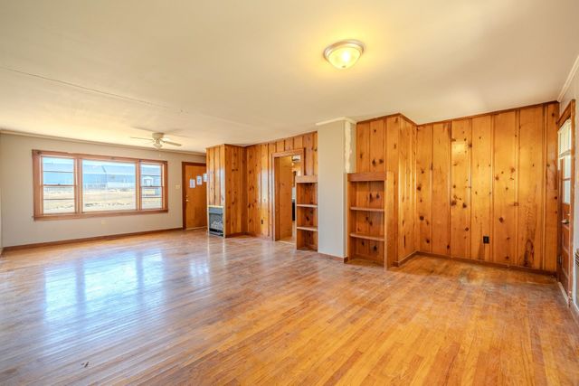 60 WHITE ST, Savannah, TN 38372