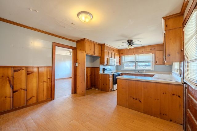 60 WHITE ST, Savannah, TN 38372