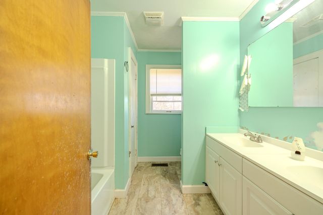 60 WHITE ST, Savannah, TN 38372