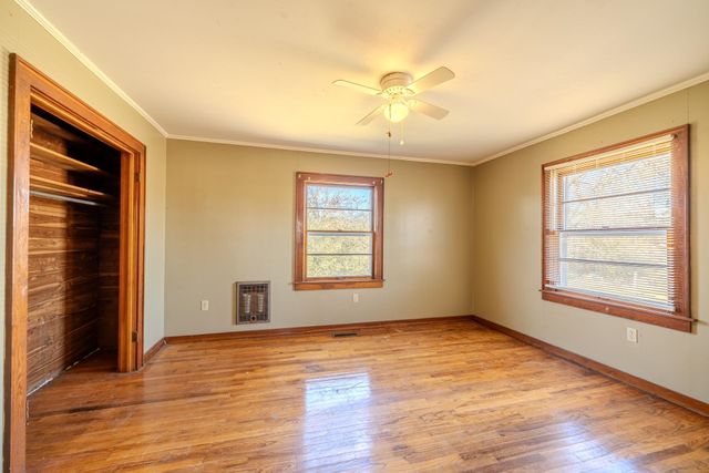 60 WHITE ST, Savannah, TN 38372