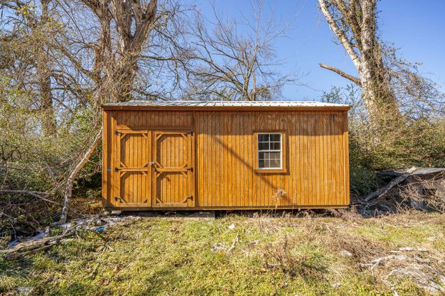 60 WHITE ST, Savannah, TN 38372