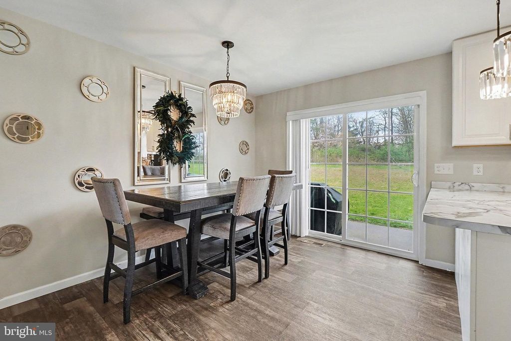 Image 13 of property listing at 4535 ELWILL DR, Harrisburg, PA 17112