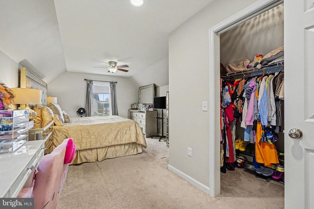 Image 15 of property listing at 4535 ELWILL DR, Harrisburg, PA 17112