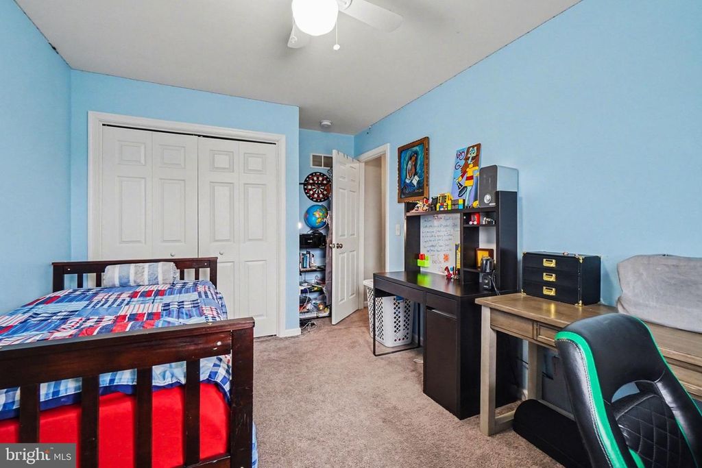 Image 17 of property listing at 4535 ELWILL DR, Harrisburg, PA 17112